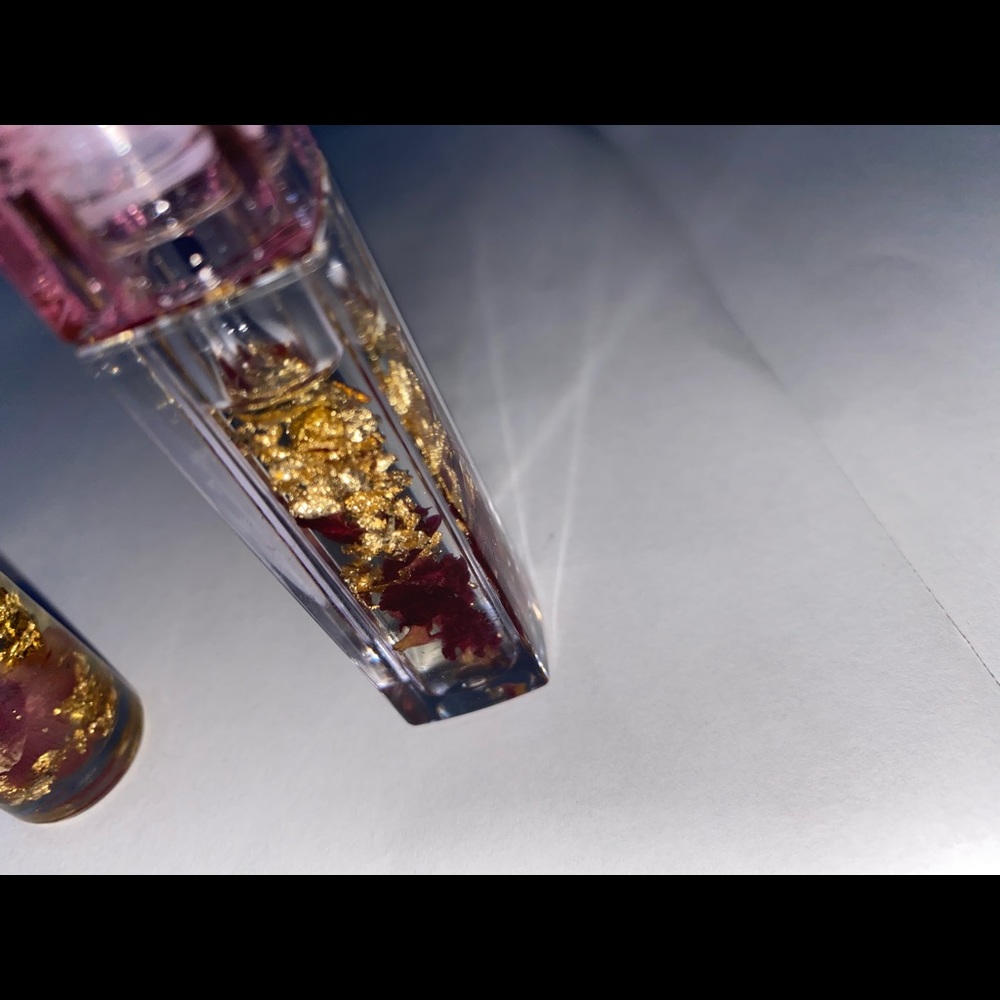 Lip oil
